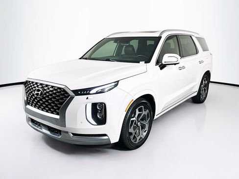 Used 2021 Hyundai Palisade Calligraphy image 3