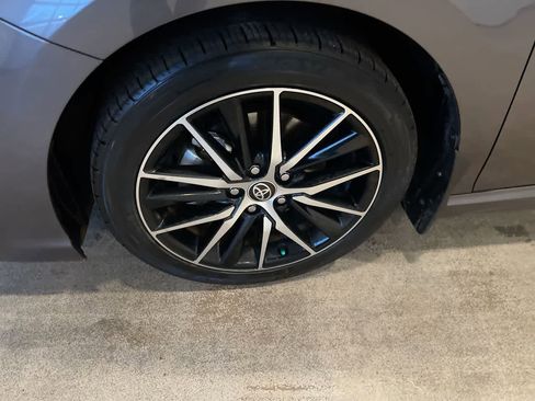 Certified 2022 Toyota Camry SE image 10