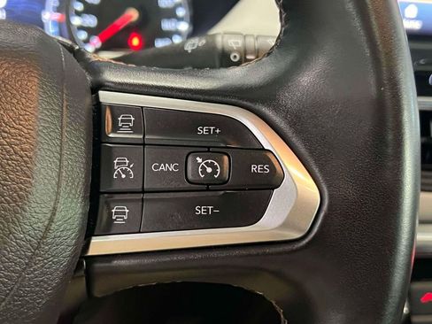 Used 2022 Jeep Compass Limited w/ Sun and Sound Group AWD/4WD image 25