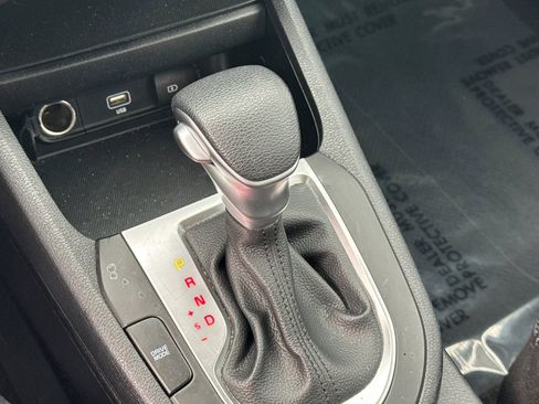 Used 2024 Kia Forte LXS w/ LXS Technology Package image 17