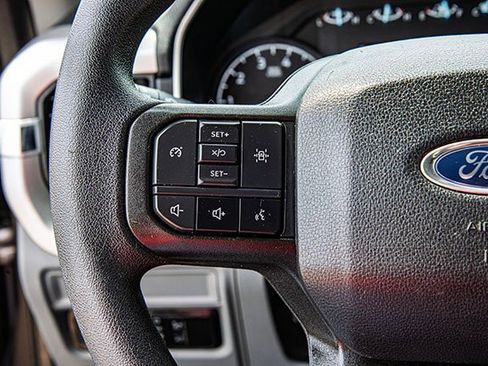 Used 2023 Ford F150 XLT image 9