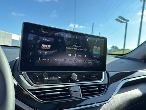 New 2025 Nissan Altima 2.5 SR w/ SR Premium Package image 21