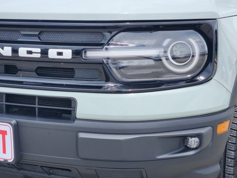 Certified 2022 Ford Bronco Sport Outer Banks w/ Tech Package AWD/4WD image 8