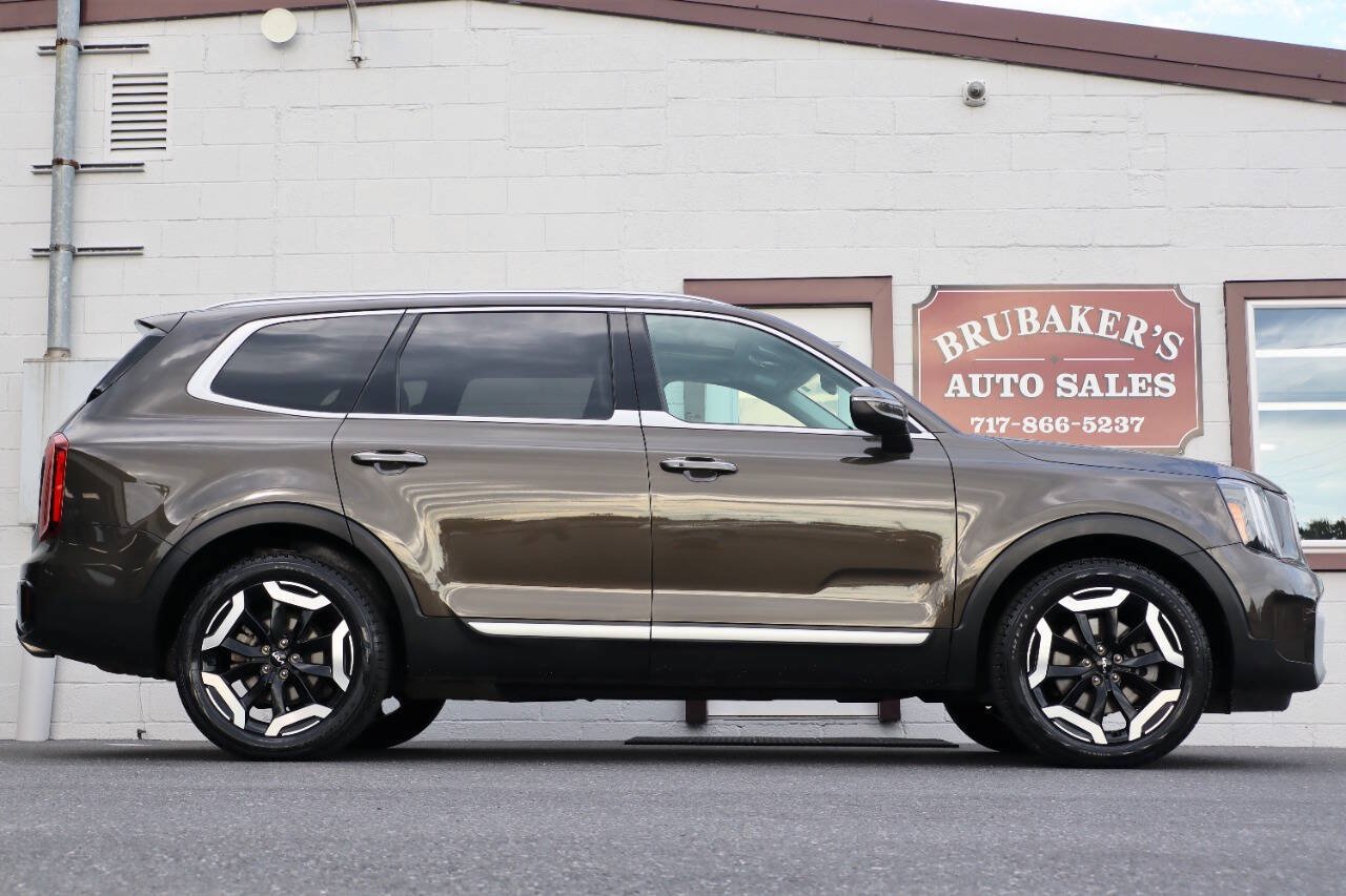 Used 2025 Kia Telluride S AWD/4WD image 1