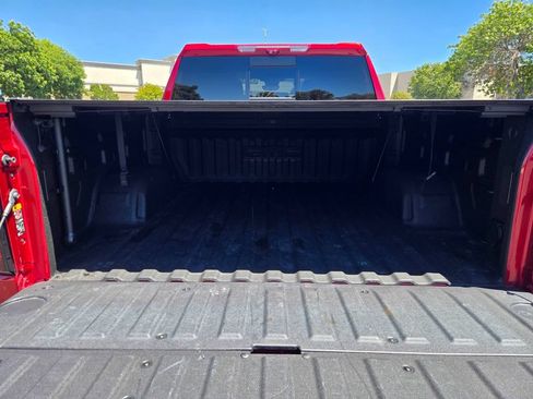 Used 2025 GMC Sierra 1500 AT4 w/ AT4 Premium Package AWD/4WD image 27