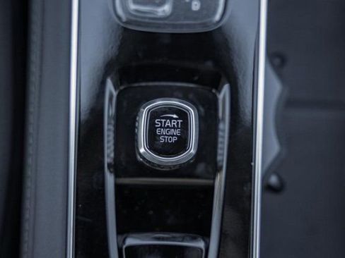 New 2026 Volvo XC90 B6 Plus w/ Protection Package Premier image 24