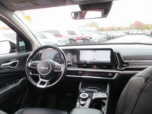 Used 2023 Kia Sportage EX image 21