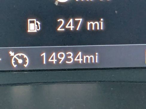 Used 2024 Chevrolet Blazer LT w/ Midnight/Sport Edition image 28