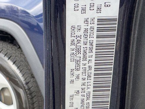 Used 2018 Jeep Compass Latitude w/ Popular Equipment Group image 38