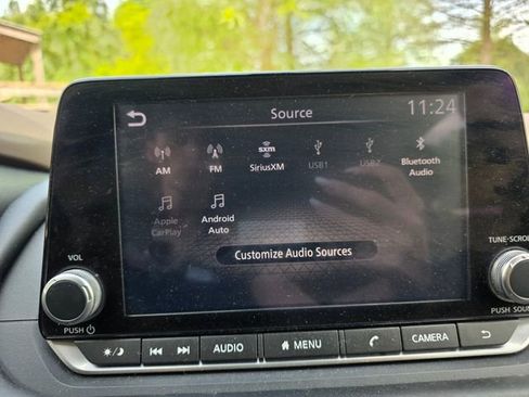 Used 2021 Nissan Rogue SV image 19