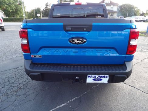 New 2025 Ford Maverick Lariat w/ Black Appearance Package image 7