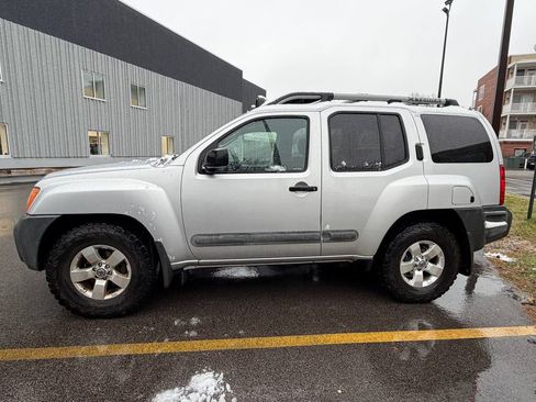 Used 2011 Nissan Xterra PRO-4X image 4