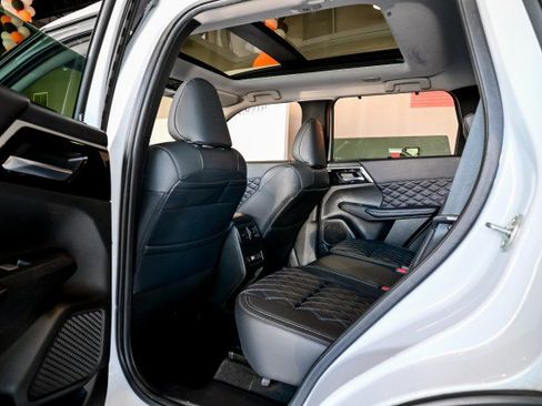 Used 2023 Mitsubishi Outlander SEL 40th Anniversary image 20