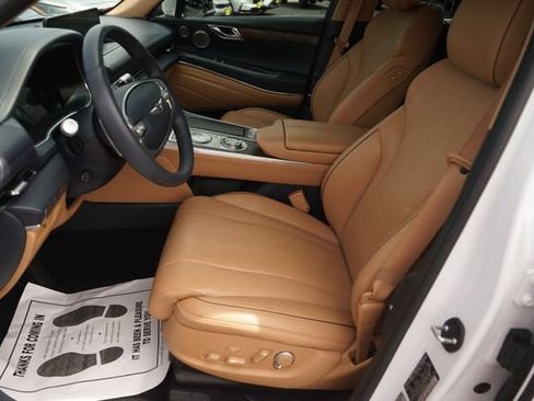 Used 2022 Genesis GV80 2.5T w/ Prestige Package 05 RWD image 9