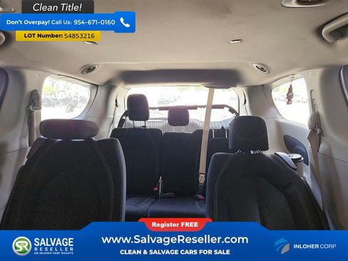 Used 2021 Chrysler Voyager LX FWD image 13
