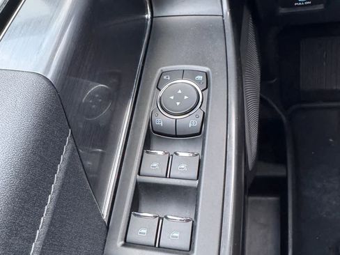 Used 2025 Ford F150 Lariat w/ Equipment Group 502A High image 21