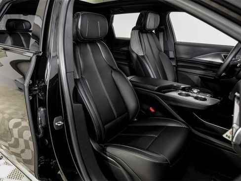 Used 2024 Cadillac Lyriq Tech image 34