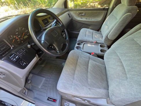 Used 2001 Honda Odyssey EX image 2