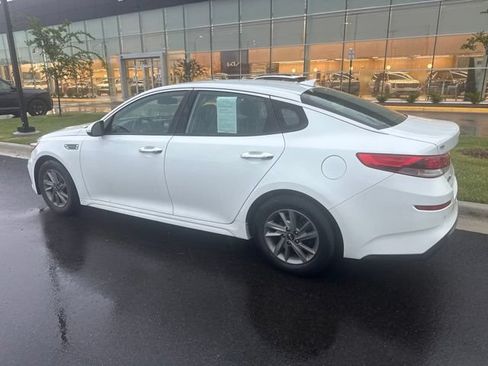 Used 2020 Kia Optima LX FWD image 4