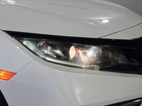 Used 2020 Honda Civic LX image 5