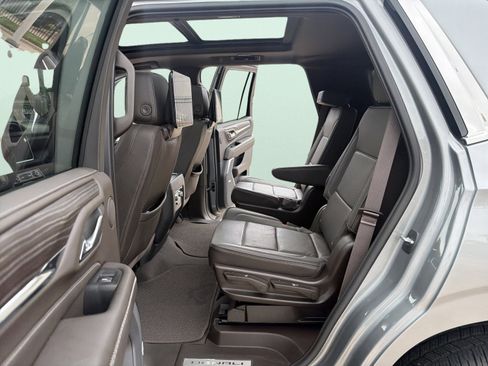 Used 2023 GMC Yukon Denali RWD image 30