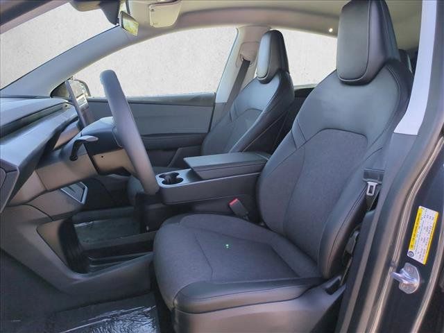 Used 2026 Tesla Model Y 2WD image 16
