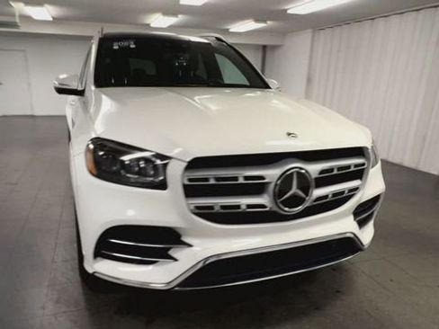 Used 2023 Mercedes-Benz GLS 450 4MATIC image 3