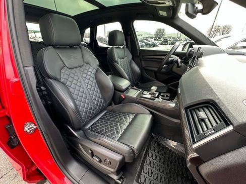 Used 2024 Audi SQ5 Prestige image 34