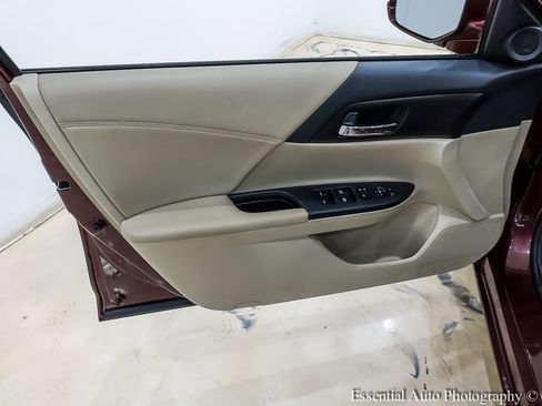 Used 2014 Honda Accord EX image 26