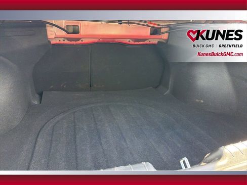 Used 2025 Hyundai Elantra SEL FWD image 37