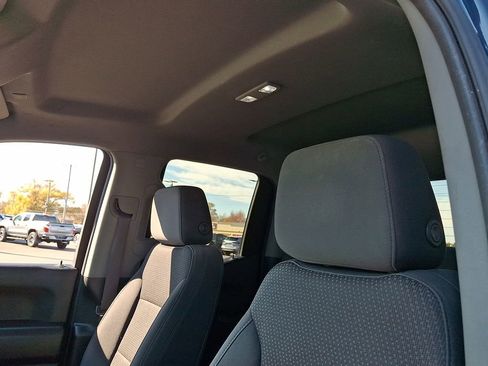 Used 2020 Chevrolet Silverado 1500 Custom w/ Custom Value Package image 13