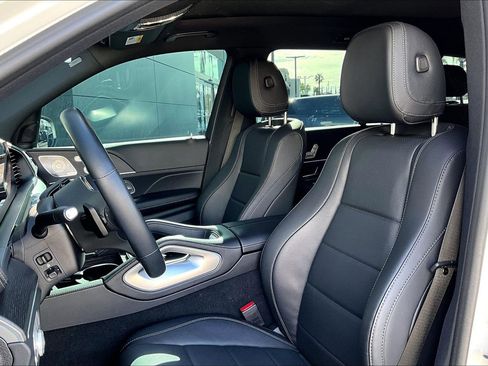 Used 2023 Mercedes-Benz GLS 450 4MATIC image 25