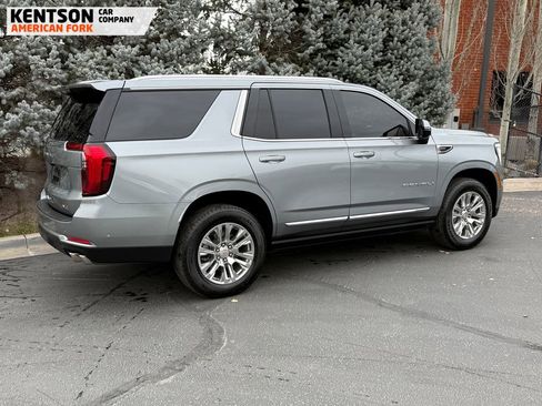 Used 2025 GMC Yukon Denali w/ Sun & Power Step Package image 9