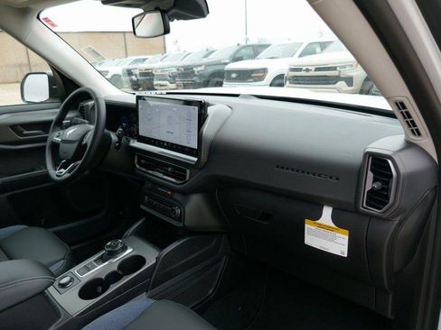 New 2025 Ford Bronco Sport Outer Banks image 11