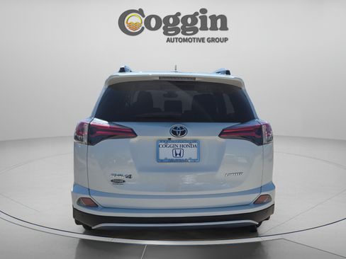 Used 2016 Toyota RAV4 Limited AWD/4WD image 4