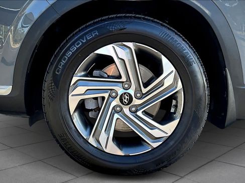 Used 2021 Hyundai Santa Fe SEL FWD image 11