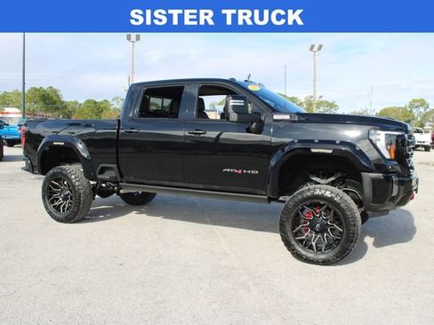 Used 2025 GMC Sierra 2500 AT4 w/ AT4 Premium Plus Package image 16