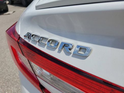 Used 2019 Honda Accord Sport image 9