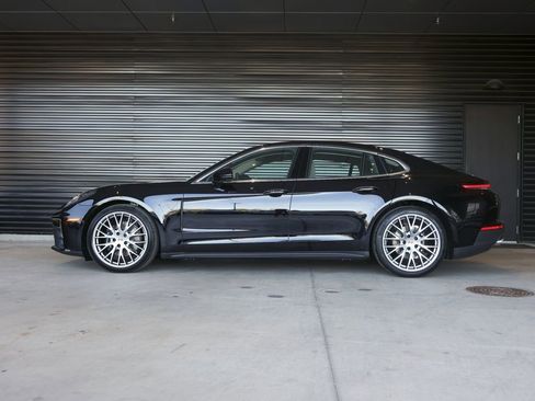 New 2026 Porsche Panamera 4 AWD/4WD image 2