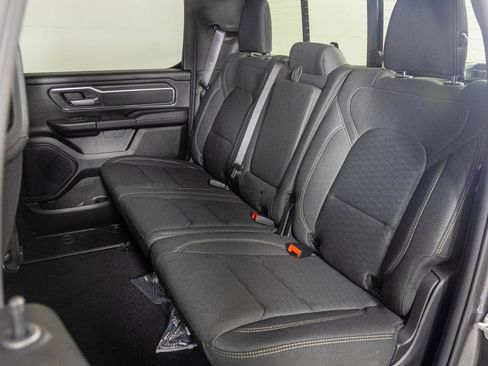New 2026 RAM 1500 4x4 Crew Cab image 35