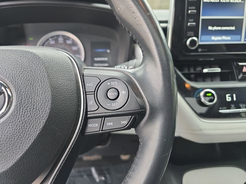 Used 2021 Toyota Corolla SE image 17
