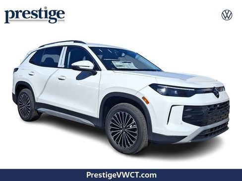 New 2025 Volkswagen Tiguan S image 1