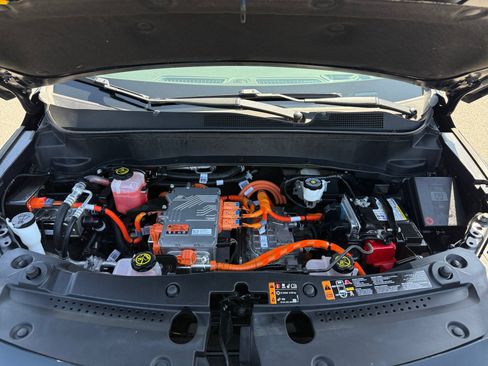 Used 2023 Chevrolet Bolt EUV LT FWD image 20