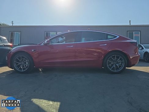 Used 2019 Tesla Model 3 Standard Range Plus image 5