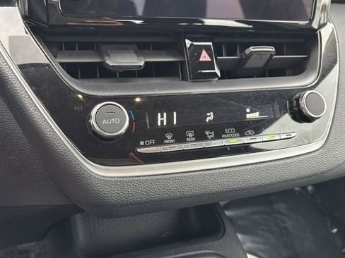 Used 2023 Toyota Corolla LE image 29