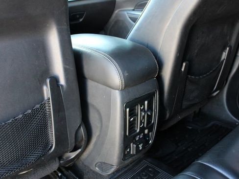 Used 2015 Jeep Grand Cherokee Overland AWD/4WD image 22