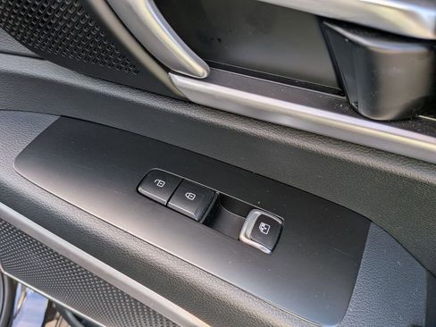 Used 2025 Kia Telluride S image 36