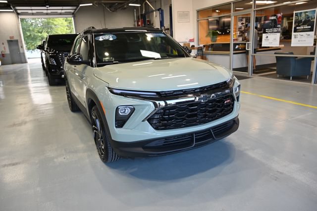 Certified 2024 Chevrolet TrailBlazer RS w/ Convenience Package AWD/4WD image 3