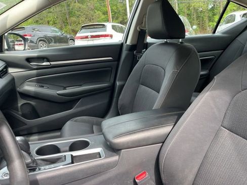Used 2022 Nissan Altima 2.5 SV image 10