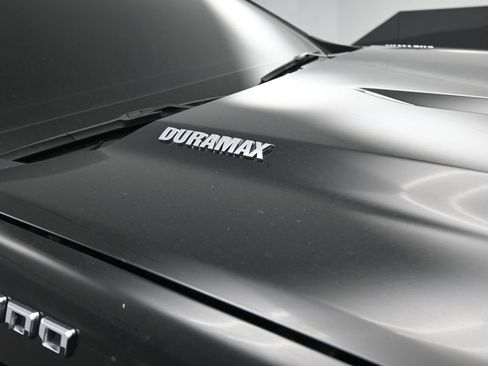 Used 2023 Chevrolet Silverado 1500 LT image 10